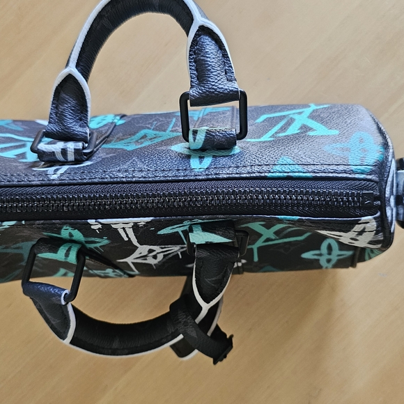 Louis Vuitton Black and Teal Monogram Satchel - Picture 4 of 10